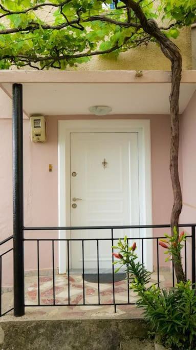 Kasmi Home Krujë 외부 사진
