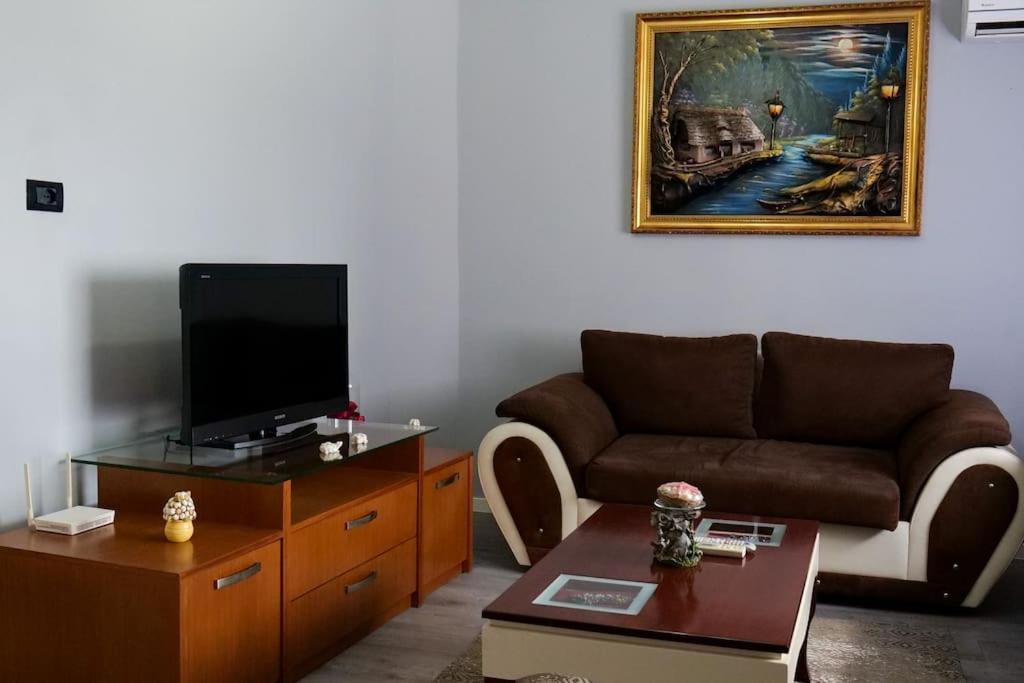 Kasmi Home Krujë 외부 사진